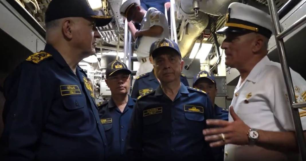 Genelkurmay Başkanı Gürak, deniz kuvvetleri unsurlarını denetledi - Resim: 5